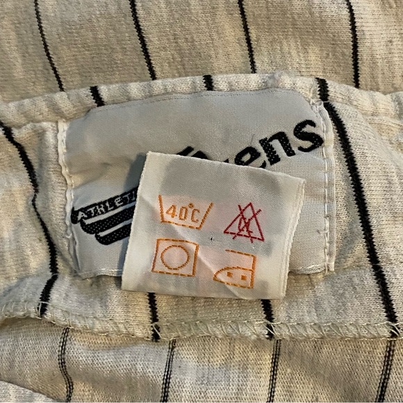 Vintage 1994 Toronto Raptors Jersey - Picture 9 of 9